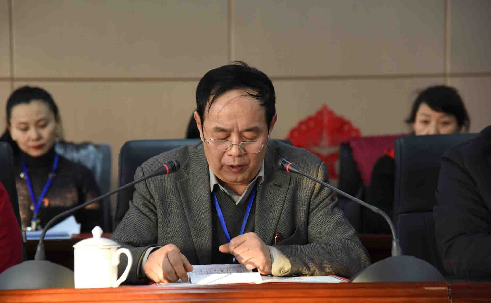 4魏新民教授代表受聘学科带头人、兼职教授发言.jpg