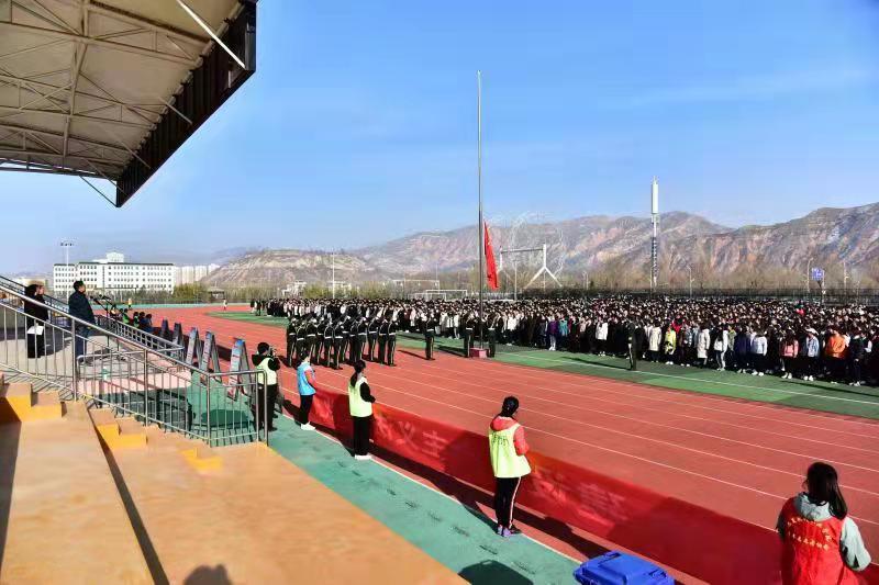 医学系党支部深入学习十九届四中全会精神和《宪法》