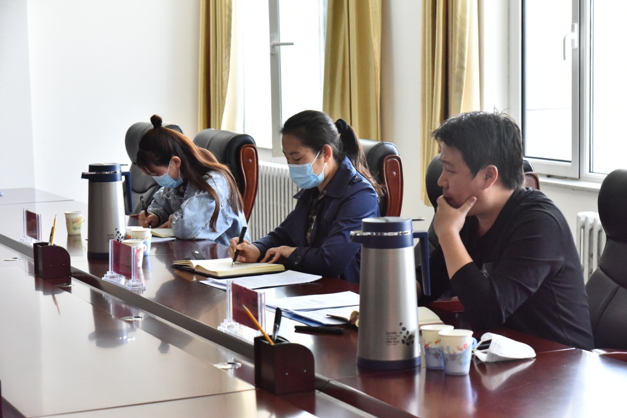 甘肃省学生资助管理中心副主任刘岚一行莅临临夏现代职业学院检查指导学生资助工作