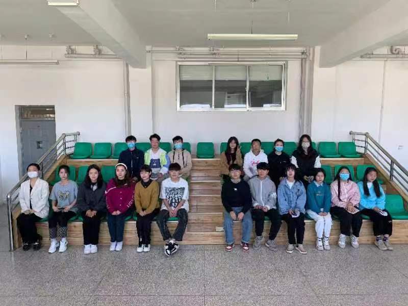 诵读经典诗文 传承华夏文明