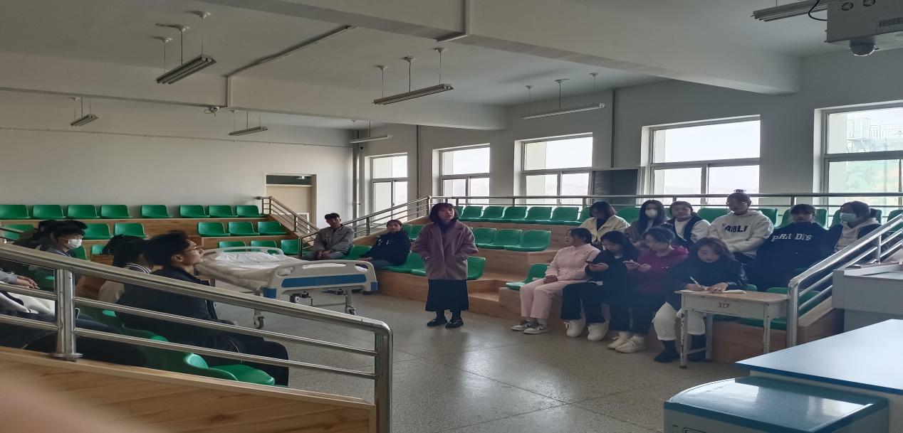 卫生健康学院召开新学期学生会工作会议
