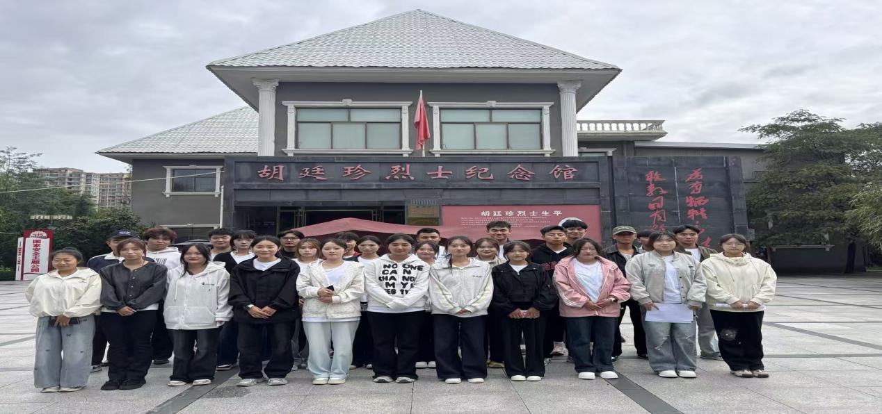 【“三抓三促 ”行动进行时】文化旅游学院旅游管理专业学生开展校外实践活动